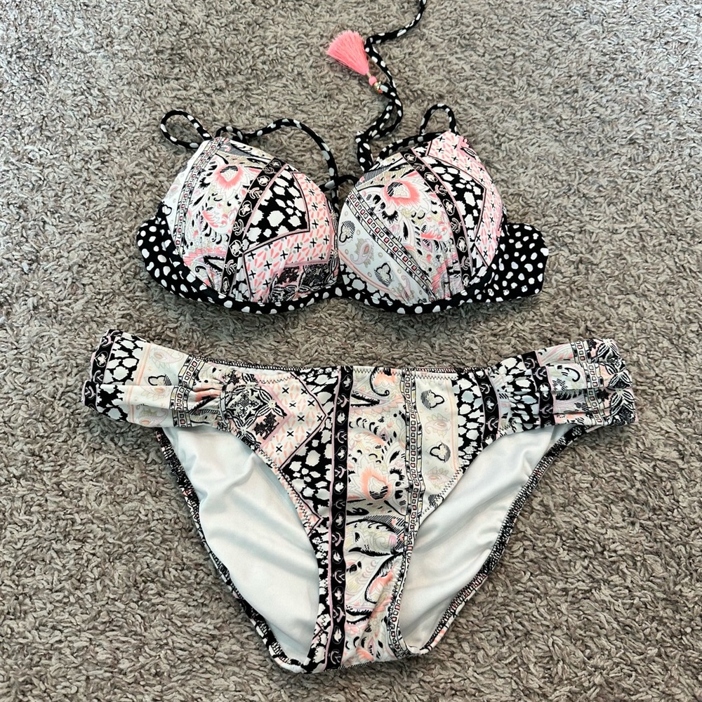 Victoria’s Secret Bikini